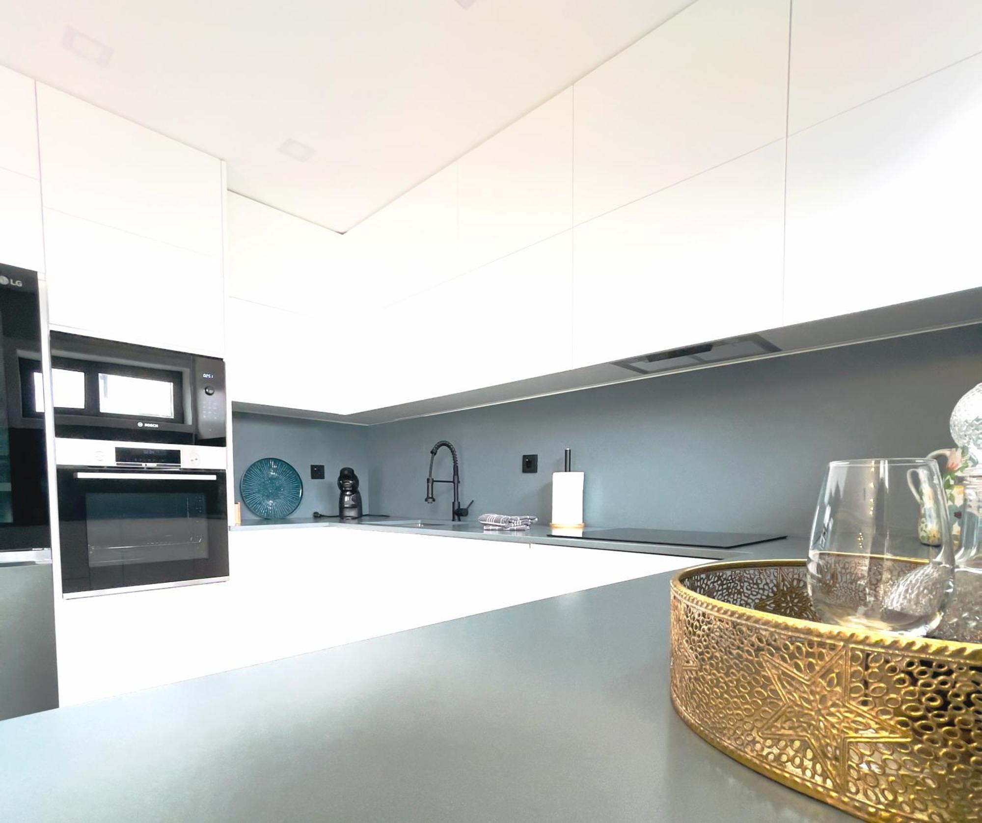 Apartment Nearthesea By Yoursporto *
